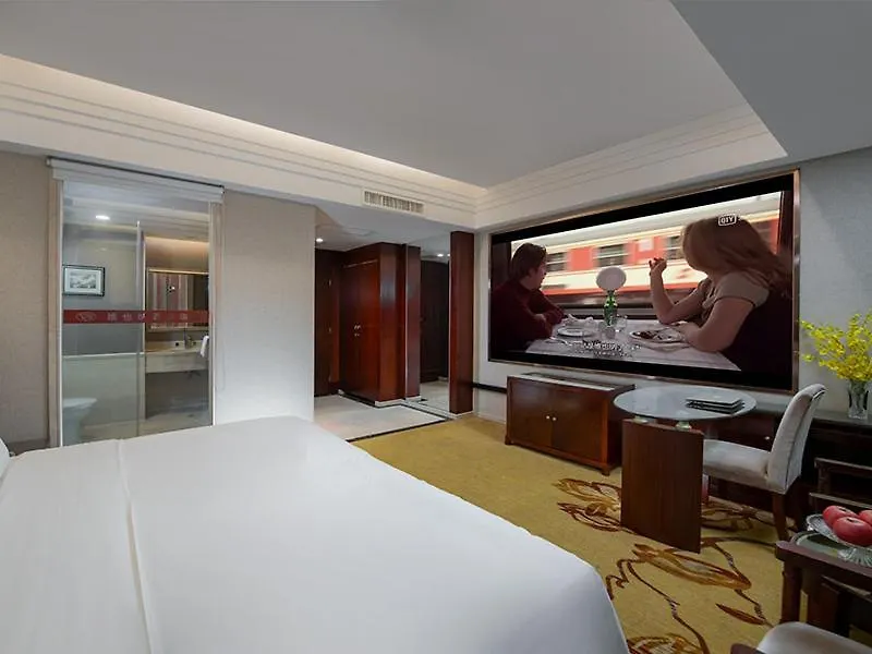 Vinenna International Hotel Shenzhen Shajing 4*,